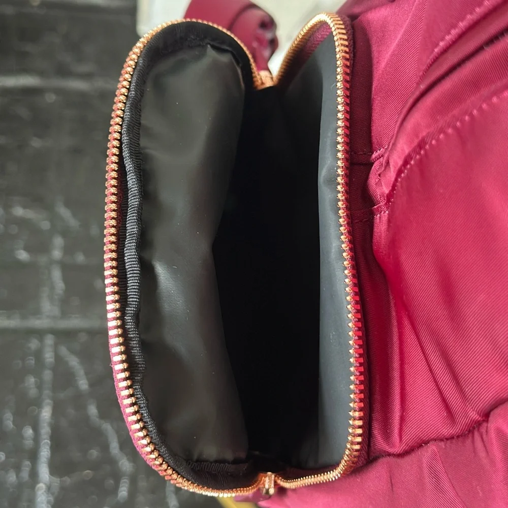 Tumi Voyageur Maroon Ladies Laptop Backpack with Gold Accents. Nylon and Leather - Picture 11 of 16